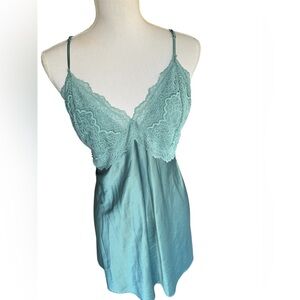 Victoria's Secret Satin & Lace Turquoise Open Back Nightgown, XL